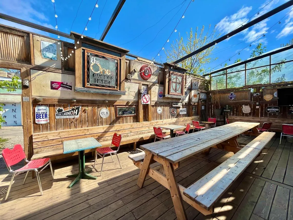 The Only Backpacker'S Inn (Adults Only) Toronto 2*,